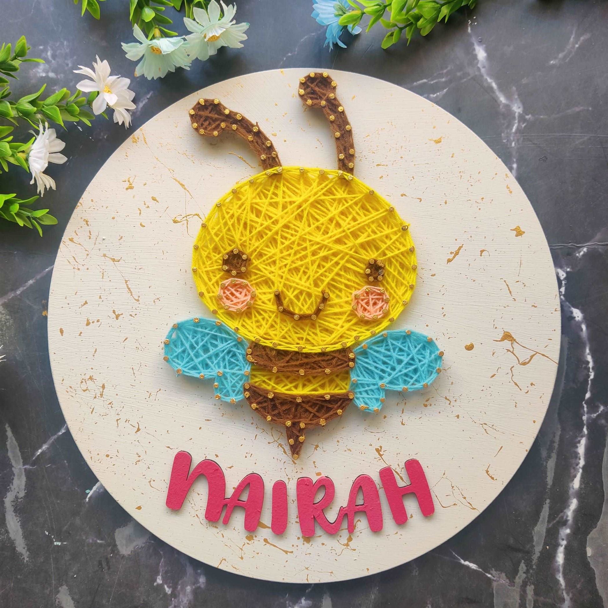 Bee String Art Nameplate – QuirkyFY